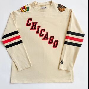 ALICE & WONDER CHICAGO BLACKHAWKS Hockey Jersey Tee - Cream